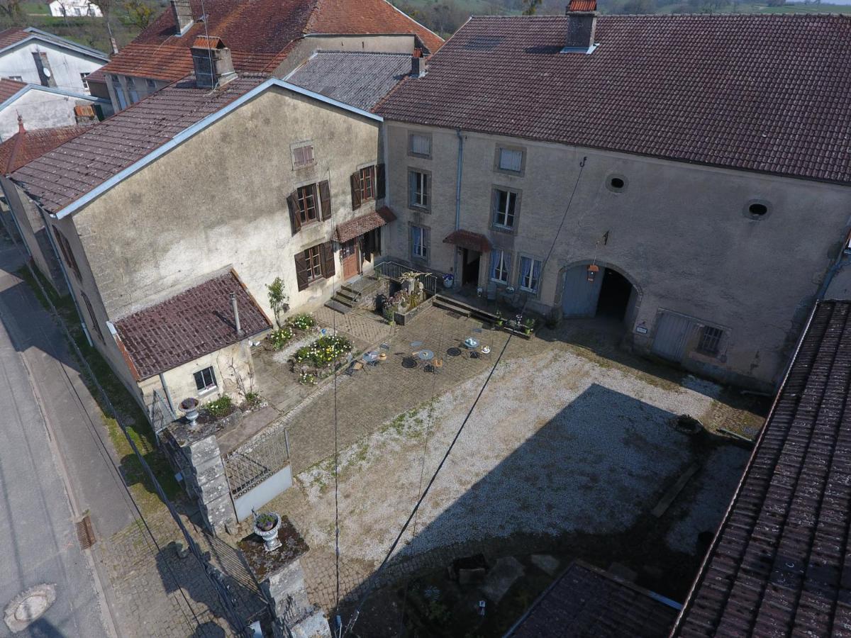 La Maison Du Notaire Melay (Haute-Marne)